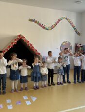 Осмомартовска приредба у Љубишу